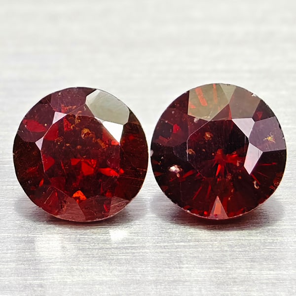 Natural Orangish Red Garnet Gemstones 1.38 Ct. 2 Pcs. Round Shape 5.1 Mm.: Product ID: 802936720 Product Name: Natural Red Garnet Weight: 1.38 CT. Size: 5.1 x 5.1 x 3.4 MM. Shape: Round Shape Color: Orangish Red Clarity:VSI - SI1 Luster: Good Gems Origin: Tanzania Treatment: