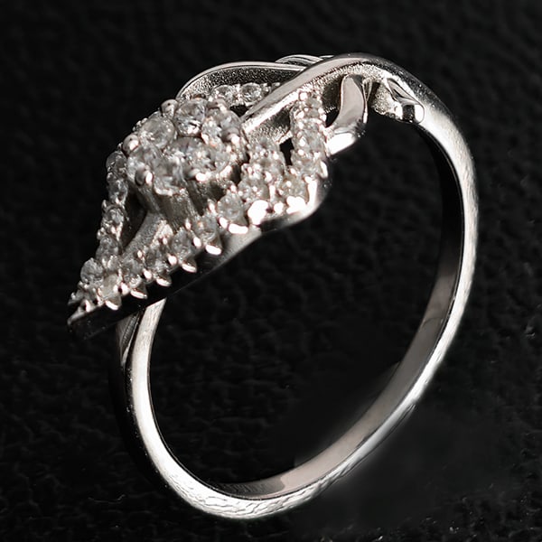 2.64 G. White CZ Real 925 Sterling Silver Jewelry Ring Size 8 Design Beautiful (1 of 3)
