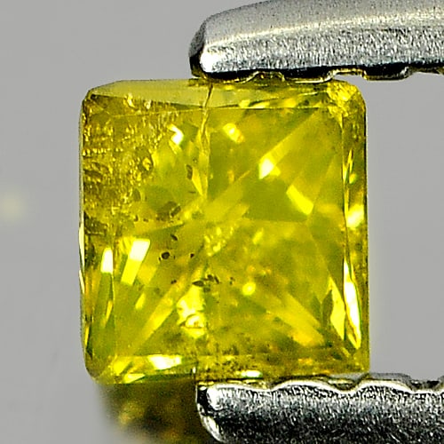 Natural Yellow Loose Diamond Gemstones 0.18 Ct. Square Princess Cut: Product ID: 802103792 Product Name: Natural Enhanced Diamond Weight: 0.18 CT. Size: 3.2 x 3.1 x 2.1 MM. Shape: Square Princess Cut Color: Yellow Clarity:SI1 Luster: Good Gems Origin: Belgium Treatment