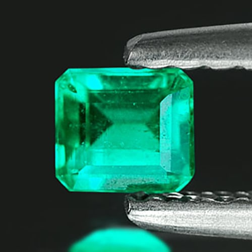 Natural Green Emerald Gemstones 0.19 Ct. Octagon Shape 3.5 x 3.1 Mm.: Product ID: 802401196 Product Name: Natural Emerald Weight: 0.19 CT. Size: 3.5 x 3.1 x 2.4 MM. Shape: Octagon Color: Green Clarity:VSI Luster: Good Gems Origin: Columbia Treatment: Unheated Crystal St