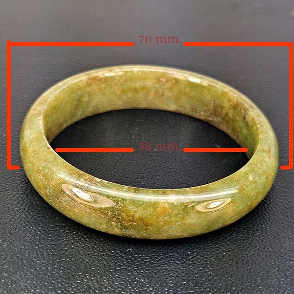 Natural Multi Color Jade Gemstones Bangle 268.85 Ct. Diameter 58 Mm.: Product ID: 819816308 Product Name: Natural Jade Weight: 268.85 CT. Size: 70 x 58 MM. Shape: Round Shape Color: Multi-Color Clarity:Opaque Luster: None Gems Origin: Thailand Treatment: Unheated Crysta