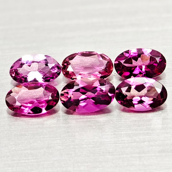 Natural Pink Tourmaline Gemstones 1.20 Ct. 5 Pcs. Oval Shape 5.2 x 3.2 Mm.: Product ID: 807250968 Product Name: Natural Tourmaline Weight: 1.20 CT. Size: 5.2 x 3.2 x 2.6 to 4.9 x 3 x 2 MM. Shape: Oval Color: Pink Clarity:VSI Luster: Good Gems Origin: Nigeria Treatment: Unheat