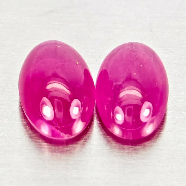 Natural Pink Red Jonson Ruby Gemstones 0.93 Ct. 2 Pcs. Oval Cabochon Shape 5.5 x 3.5 Mm. (1 of 3)