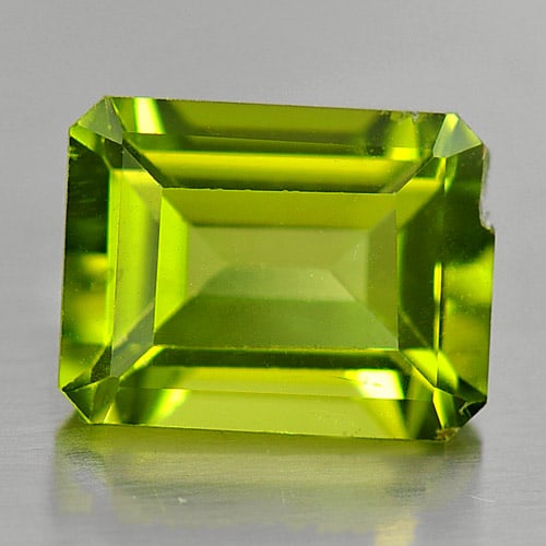 Natural Green Peridot Gemstones 1.77 Ct. Octagon Shape 8 x 6 Mm.: Product ID: 805313101 Product Name: Natural Peridot Weight: 1.77 CT. Size: 8 x 6 x 4 MM. Shape: Octagon Color: Green Clarity:VSI Luster: Good Gems Origin: Pakistan Treatment: Unheated Crystal Structur