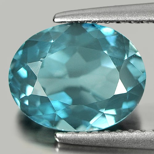 Natural London Blue Topaz Gemstones 2.81 Ct. Oval Shape: Product ID: 807155611 Product Name: Natural Blue Topaz Weight: 2.81 CT. Size: 9.8 x 7.7 x 4.7 MM. Shape: Oval Color: London Blue Clarity:SI Luster: Good Gems Origin: Brazil Treatment: Treated Crystal 
