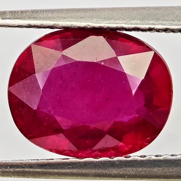 Natural Purplish Red Ruby Gemstones 2.84 Ct. Oval Shape 9.2 x 7.3 Mm.: Product ID: 805935680 Product Name: Natural Ruby Weight: 2.84 CT. Size: 9.2 x 7.3 x 4.3 MM. Shape: Oval Color: Purplish Red Clarity:VSI Luster: Good Gems Origin: Madagascar Treatment: Heated (Lead-gla
