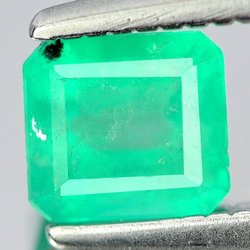 Natural Green Emerald Gemstones 0.53 Ct. Octagon Shape 4.7 x 4.3 Mm.: Product ID: 802403426 Product Name: Natural Emerald Weight: 0.53 CT. Size: 4.7 x 4.3 x 3.4 MM. Shape: Octagon Color: Green Clarity:SI Luster: Good Gems Origin: Columbia Treatment: Unheated Crystal Str