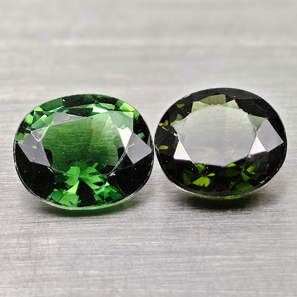 Natural Party Color Green Tourmaline Gemstones 1.10 Ct. 2 Pcs. Oval Shape 5.5 x 4.7 Mm.: Product ID: 807250795 Product Name: Natural Tourmaline Weight: 1.10 CT. Size: 5.5 x 4.7 x 2.8 MM. Shape: Oval Color: Party Color Green Clarity:VSI Luster: Good Gems Origin: Nigeria Treatment: Unheated
