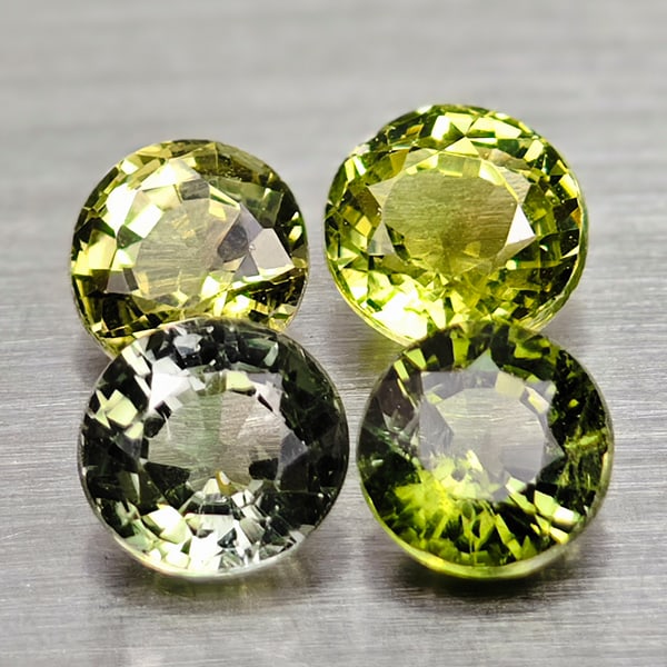 Natural Party Color Green Tourmaline Gemstones 1.36 Ct. 4 Pcs. Round Shape 4.2 Mm.: Product ID: 807250747 Product Name: Natural Tourmaline Weight: 1.36 CT. Size: 4.2 x 4.2 x 2.9 MM. Shape: Round Color: Party Color Green Clarity:VSI Luster: Good Gems Origin: Nigeria Treatment: Unheate