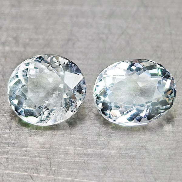 Natural Baby Blue Aquamarine Gemstones 1.38 Ct. 2 Pcs. Oval Shape 6.3 x 5 Mm.: Product ID: 800812001 Product Name: Natural Aquamarine Weight: 1.38 CT. Size: 6.3 x 5 x 3.5 MM. Shape: Oval Color: Baby Blue Clarity:VSI Luster: Good Gems Origin: Brazil Treatment: Unheated Crystal St
