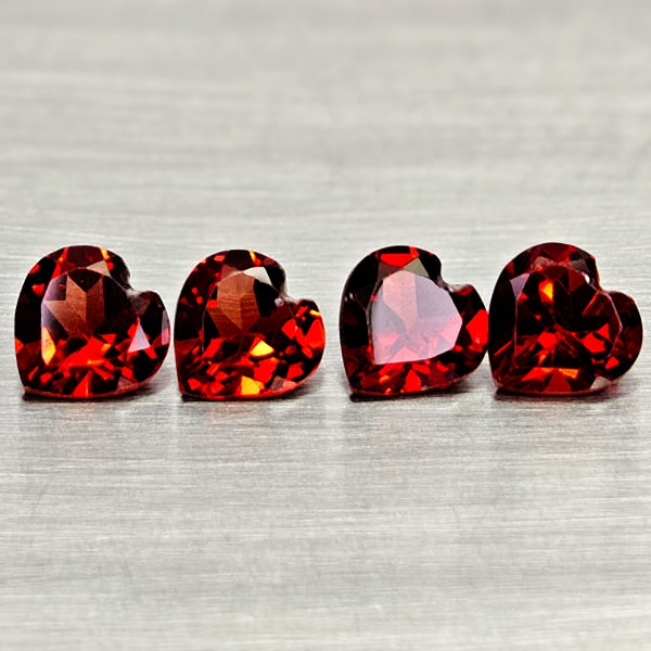 Natural Purplish Red Rhodolite Garnet Gemstones 3.70 Ct. 4 Pcs. Heart Shape 6 Mm.: Product ID: 802936677 Product Name: Natural Rhodolite Weight: 3.70 CT. Size: 6 x 6 x 3.9 MM. Shape: Heart Shape Color: Purplish Red Clarity:VSI Luster: Good Gems Origin: Madagascar Treatment: Unheated