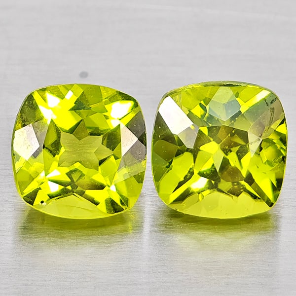 Natural Green Peridot Gemstones 2.40 Ct. 2Pcs. Cushion Shape 6 Mm.: Product ID: 805317388 Product Name: Natural Peridot Weight: 2.40 CT. Size: 6 x 6 x 4 MM. Shape: Cushion Shape Color: Green Clarity:VSI - SI1 Luster: Good Gems Origin: Pakistan Treatment: Unheated Crys