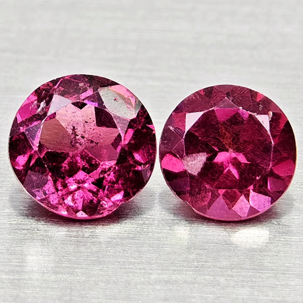 Natural Purplish Pink Rhodolite Garnet Gemstones 1.19 Ct. 2 Pcs. Round Shape 4.9 Mm.: Product ID: 802936853 Product Name: Natural Rhodolite Weight: 1.19 CT. Size: 4.9 x 4.9 x 3 MM. Shape: Round Color: Purplish Pink Clarity:VSI - SI1 Luster: Good Gems Origin: Madagascar Treatment: Unhea