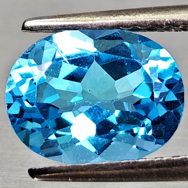 Natural Swiss Blue Topaz Gemstones 2.20 Ct. Oval Shape 9 x 7 Mm.: Product ID: 807168148 Product Name: Natural Blue Topaz Weight: 2.20 CT. Size: 9 x 7 x 4.6 MM. Shape: Oval Shape Color: Swiss Blue Clarity:VVS - VSI Luster: Good Gems Origin: Brazil Treatment: Treated 