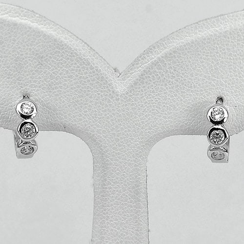 925 Sterling Silver Jewelry 2.11 Grams Huggie Earrings Jewelry with Cz: Product ID: 280520104 Product Type: 925 Sterling Silver Fine Jewelry Jewelry Weight: 2.11 Grams. Gemstones Color: Silver Metal: Solid Silver 92.5%. Gemstone Detail: Average Range 2.11 - 2.18 Grams Per