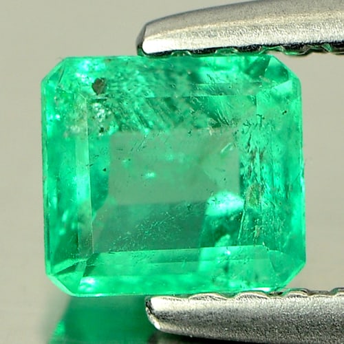 Natural Green Emerald Gemstones 0.47 Ct. Octagon Shape 5 x 4.5 Mm.: Product ID: 802401389 Product Name: Natural Emerald Weight: 0.47 CT. Size: 5 x 4.5 x 3 MM. Shape: Octagon Color: Green Clarity:SI Luster: Good Gems Origin: Columbia Treatment: Unheated Crystal Structu