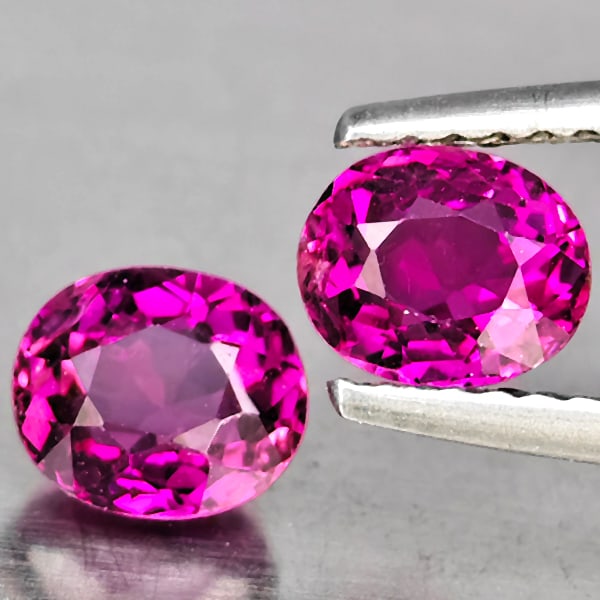 Natural Pink Tourmaline Gemstones 1.36 Ct. 2 Pcs Oval Shape 5.9 x 4.9 Mm. (1 of 3)