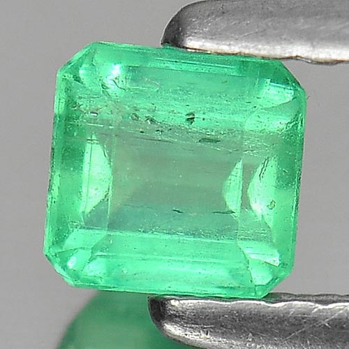Natural Green Emerald Gemstones 0.39 Ct. Octagon Shape 4.2 x 4 Mm.: Product ID: 802402984 Product Name: Natural Emerald Weight: 0.39 CT. Size: 4.2 x 4 x 3 MM. Shape: Octagon Color: Green Clarity:SI Luster: Good Gems Origin: Columbia Treatment: Unheated Crystal Structu