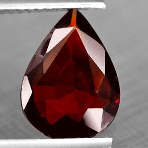 Natural Orangish Red Spessartine Garnet Gemstones 3.38 Ct. Pear Shape 12.5 x 9.3 Mm.: Product ID: 802930402 Product Name: Natural Spessartine Weight: 3.38 CT. Size: 12.5 x 9.3 x 3.4 MM. Shape: Pear Color: Orangish Red Clarity:VSI Luster: Good Gems Origin: Namibia,Africa Treatment: Unhe