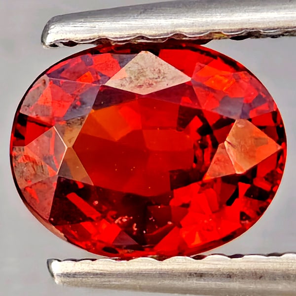 Natural Orangish Red Spessartine Garnet Gemstones 0.93 Ct. Oval Shape 6.3 x 5.1 Mm.: Product ID: 802937388 Product Name: Natural Garnet Weight: 0.93 CT. Size: 6.3 x 5.1 x 3.3 MM. Shape: Oval Shape Color: Orangish Red Clarity:SI1 Luster: Good Gems Origin: Namibia Treatment: Unheated Cr