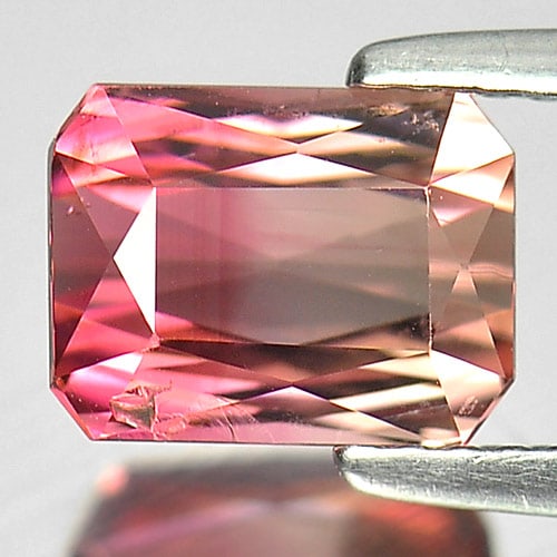 Natural Bi Color Tourmaline Gemstones 2.60 Ct. Octagon Shape 8.1 x 6.2 Mm.: Product ID: 807226829 Product Name: Natural Tourmaline Weight: 2.60 CT. Size: 8.1 x 6.2 x 5.4 MM. Shape: Octagon Color: Bi Color Clarity:VSI Luster: Good Gems Origin: Nigeria Treatment: Unheated Cryst