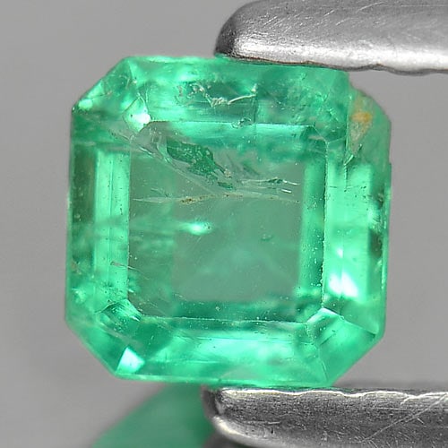 Natural Green Emerald Gemstones 0.36 Ct. Octagon Shape 4.5 x 4.4 Mm.: Product ID: 802400706 Product Name: Natural Emerald Weight: 0.36 CT. Size: 4.5 x 4.4 x 2.7 MM. Shape: Octagon Color: Green Clarity:SI Luster: Good Gems Origin: Columbia Treatment: Unheated Crystal Str
