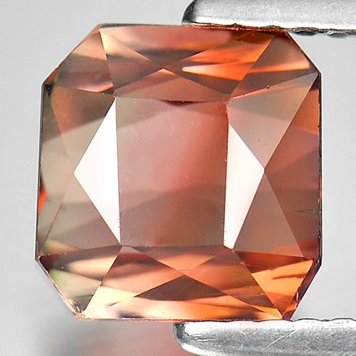 Natural Bi Color Tourmaline Gemstones 2.90 Ct. VS Octagon Shape 7.3 x 7.6 Mm.: Product ID: 807238038 Product Name: Natural Tourmaline Weight: 2.90 CT. Size: 7.3 x 7.6 x 5.7 MM. Shape: Octagon Color: Bi Color Clarity:VS Luster: Good Gems Origin: Nigeria Treatment: Unheated Crysta