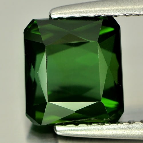 Natural GreenTourmaline Gemstones 2.32 Ct. Clean Octagon Shape 7.5 x 6.9 Mm.: Product ID: 807222054 Product Name: Natural Tourmaline Weight: 2.32 CT. Size: 7.5 x 6.9 x 4.9 MM. Shape: Octagon Color: Green Clarity:VVS Luster: Good Gems Origin: Nigeria Treatment: Unheated Crystal 