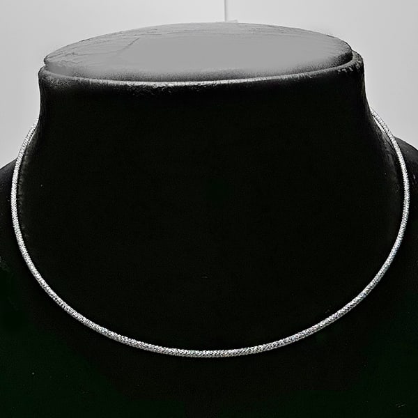 952 Sterling Silver Necklace Jewelry 5.57 Grams White Gold Plated Length 15 Inch.: Product ID: 808500217 Product Type: 925 Sterling Silver Fine Jewelry Jewelry Weight: 5.57 Grams. Gemstones Color: White Metal: Solid Silver 92.5%. Gemstone Detail: At Your Service: At Treasure of Gems