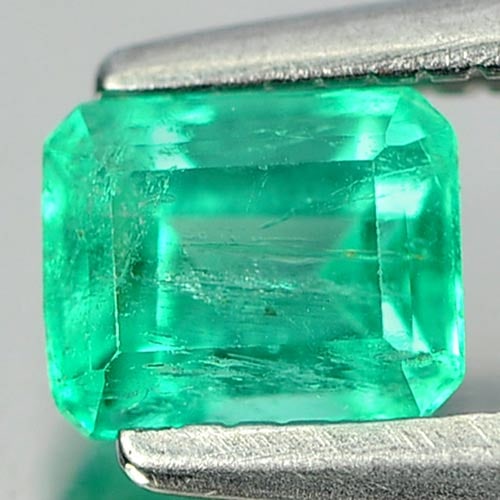 Natural Green Emerald Gemstones 0.43 Ct. Octagon Shape 4.8 x 3.9 Mm.: Product ID: 802401375 Product Name: Natural Emerald Weight: 0.43 CT. Size: 4.8 x 3.9 x 3.2 MM. Shape: Octagon Color: Green Clarity:SI Luster: Good Gems Origin: Columbia Treatment: Unheated Crystal Str