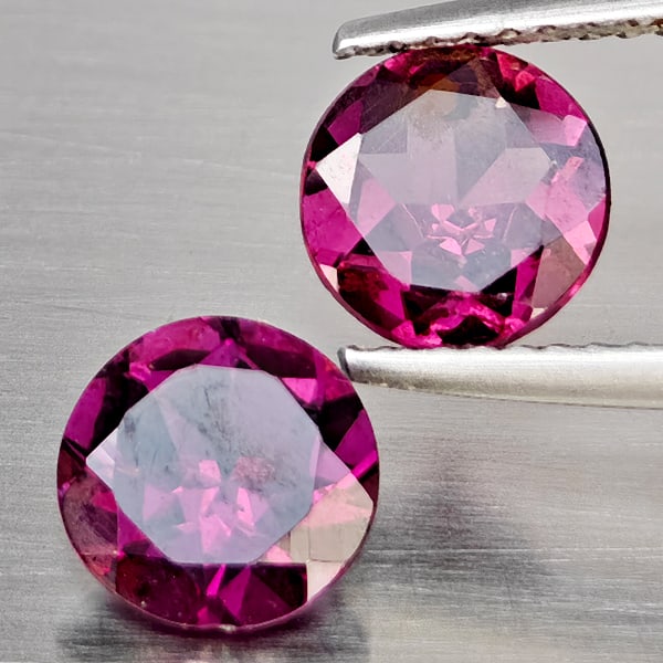 Natural Purplish Pink Rhodolite Garnet Gemstones 3.00 Ct. 2 Pcs. Round Shape 7 Mm.: Product ID: 802937854 Product Name: Natural Rhodolite Weight: 3.00 CT. Size: 7 x 7 x 3.5 MM. Shape: Round Color: Purplish Pink Clarity:SI1 Luster: Good Gems Origin: Madagascar Treatment: Unheated Crys