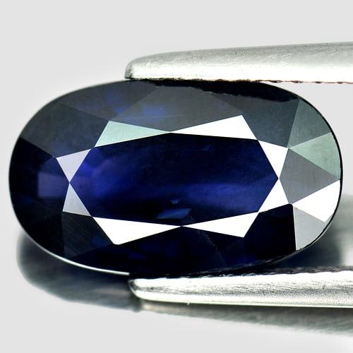 Natural Blue Sapphire Gemstones 4.31 Ct. Oval Shape 13.11 x 7.93 Mm.: Product ID: 806008802 Product Name: Natural Blue Sapphire Weight: 4.31 CT. Size: 13.11 x 7.93 x 4.26 MM. Shape: Oval Color: Blue Clarity:VSI Luster: Good Gems Origin: Madagascar Treatment: Heated Crys