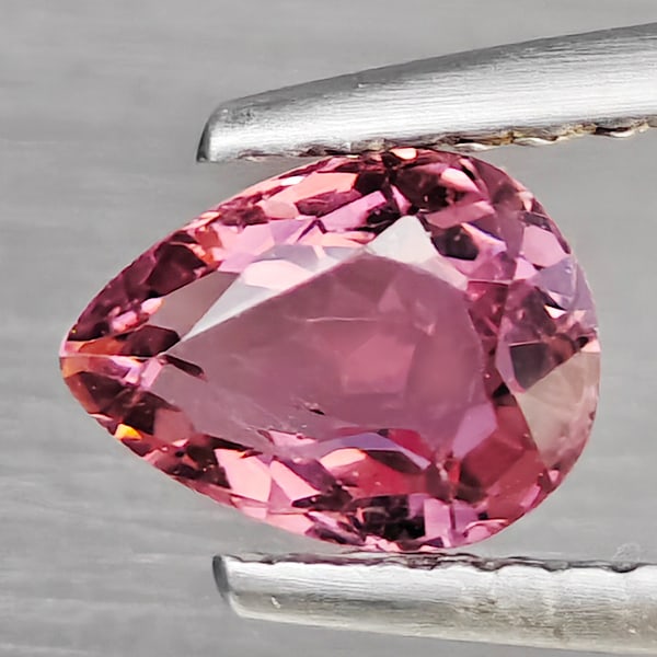 Natural Pink Tourmaline Gemstones 0.87 Ct. Pear Shape 7 x 5.2 Mm. (1 of 3)