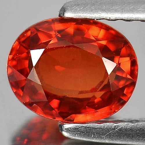 Natural Orange Red Songea Sapphire Gemstones 1.09 Ct. VVS Oval Shape 6.7 x 5.5 Mm.: Product ID: 106108880 Product Name: Natural Weight: 1.09 CT. Size: 6.7 x 5.5 x 3 MM. Shape: Oval Color: Orange Red Clarity:VVS Luster: Very Good Gems Origin: Tanzania Treatment: Heated Crystal Structu