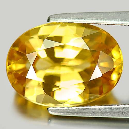 Natural Yellow Zircon Gemstones 9.92 Ct. Oval Shape 13.4 x 9.8 Mm. (1 of 3)
