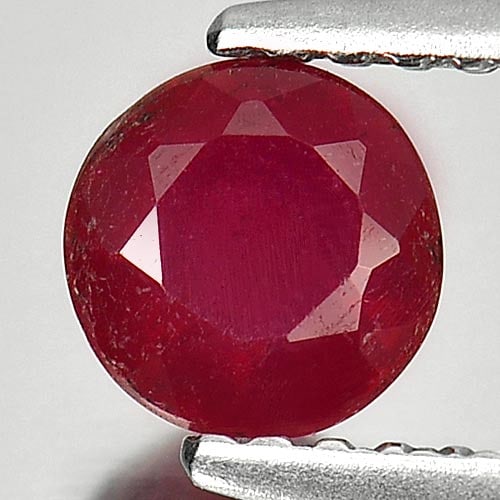 Natural Pinkish Red Ruby Gemstones 0.91 Ct. Round Shape 5.3 Mm.: Product ID: 805933648 Product Name: Natural Ruby Weight: 0.91 CT. Size: 5.3 x 5.3 x 3.3 MM. Shape: Round Color: Pinkish Red Clarity:SI1 Luster: Good Gems Origin: Madagascar Treatment: Heated (Lead-gla