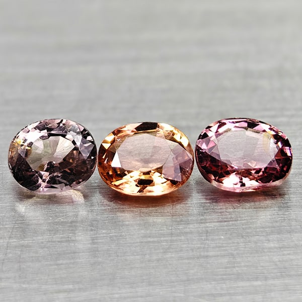 Natural Multi Color Tourmaline Gemstones 1.50 Ct. 3 Pcs. Oval Shape: Product ID: 807250810 Product Name: Natural Tourmaline Weight: 1.50 CT. Size: 5.2 x 4.2 x 3.4 to 5.5 x 4.5 x 2.6 MM. Shape: Oval Color: Party Color Clarity:VSI Luster: Good Gems Origin: Nigeria Treatm