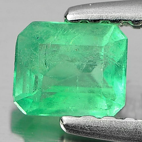 Natural Green Emerald Gemstones 0.30 Ct. Octagon Shape 4.6 x 3.8 Mm.: Product ID: 802403024 Product Name: Natural Emerald Weight: 0.30 CT. Size: 4.6 x 3.8 x 2.5 MM. Shape: Octagon Color: Green Clarity:SI Luster: Good Gems Origin: Columbia Treatment: Unheated Crystal Str