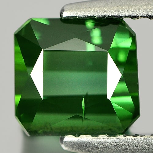 Natural Green Tourmaline Gemstones 1.39 Ct. Octagon Shape 6.1 x 5.8 Mm.: Product ID: 807221701 Product Name: Natural Tourmaline Weight: 1.39 CT. Size: 6.1 x 5.8 x 4.5 MM. Shape: Octagon Color: Green Clarity:SI Luster: Good Gems Origin: Nigeria Treatment: Unheated Crystal S