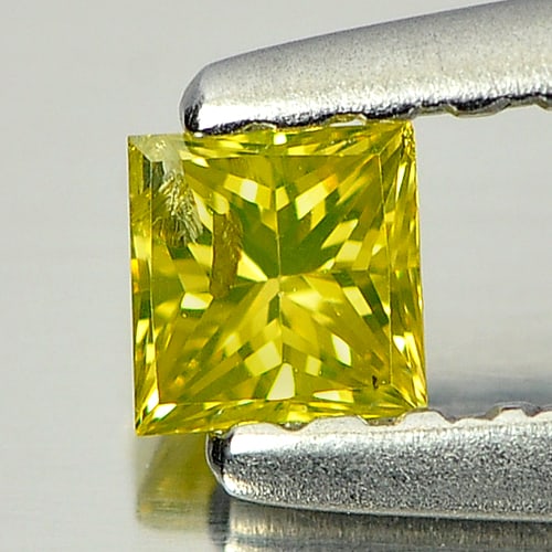 Natural Yellow Loose Diamond 0.14 Ct. Square Princess Cut 2.9 x 2.8 Mm.: Product ID: 802104075 Product Name: Natural Enhanced Diamond Weight: 0.14 CT. Size: 2.9 x 2.8 x 2.1 MM. Shape: Square Princess Cut Color: Yellow Clarity:SI1 Luster: Good Gems Origin: Belgium Treatment