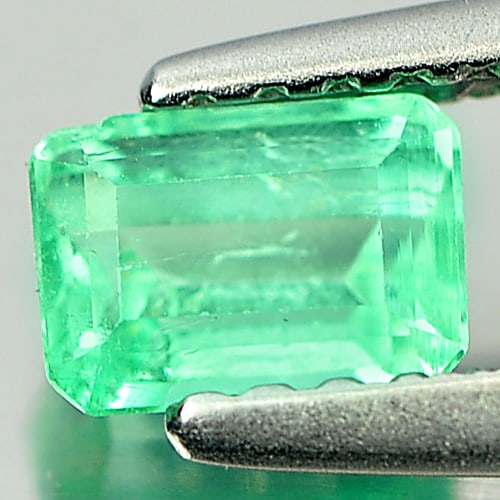 Natural Green Emerald Gemstones 0.46 Ct. Octagon Shape 5.2 x 3.7 Mm.: Product ID: 802403007 Product Name: Natural Emerald Weight: 0.46 CT. Size: 5.2 x 3.7 x 3 MM. Shape: Octagon Color: Green Clarity:SI Luster: Good Gems Origin: Columbia Treatment: Unheated Crystal Struc