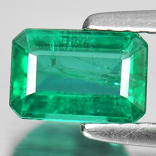 Natural Green Emerald Gemstones 0.89 Ct. Octagon Shape 6.99 x 4.80 Mm.: Product ID: 802403654 Product Name: Natural Emerald Weight: 0.89 CT. Size: 6.99 x 4.80 x 3.28 MM. Shape: Octagon Color: Green Clarity:SI1 Luster: Good Gems Origin: Columbia Treatment: Unheated Crystal