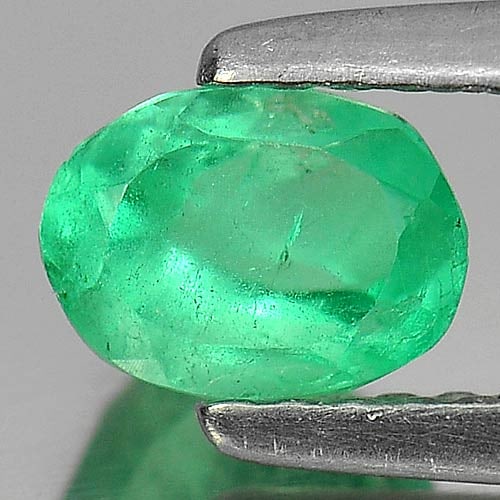 Natural Green Emerald Gemstones 0.59 Ct. Oval Shape 6 x 4.4 Mm. (1 of 3)