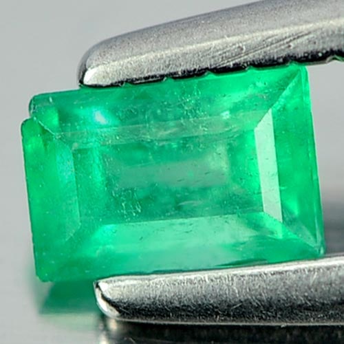 Natural Green Emerald Gemstones 0.17 Ct. Octagon Shape 4.1 x 2.8 Mm.: Product ID: 802402803 Product Name: Natural Emerald Weight: 0.17 CT. Size: 4.1 x 2.8 x 2.2 MM. Shape: Octagon Color: Green Clarity:SI Luster: Good Gems Origin: Columbia Treatment: Unheated Crystal Str