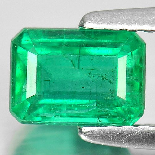 Natural Green Emerald Gemstones 1.08 Ct. Octagon Shape 6.80 x 4.89 Mm.: Product ID: 802403647 Product Name: Natural Emerald Weight: 1.08 CT. Size: 6.80 x 4.89 x 3.90 MM. Shape: Octagon Color: Green Clarity:SI1 Luster: Good Gems Origin: Columbia Treatment: Unheated Crystal