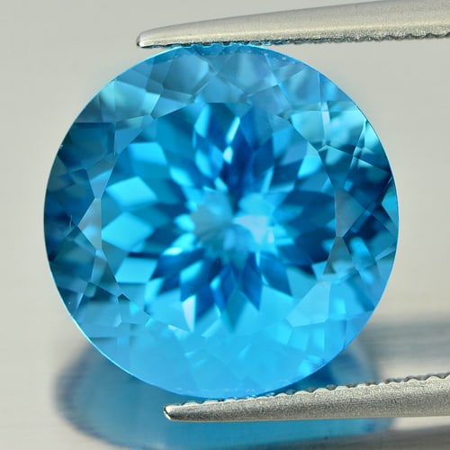 Natural Swiss Blue Topaz Gemstones 14.80 Ct. Clean Round Cornflower Cut: Product ID: 807166746 Product Name: Natural Blue Topaz Weight: 14.80 CT. Size: 15 x 15 x 10.1 MM. Shape: Round Cornflower Cut Color: Blue Clarity:IF Luster: Good Gems Origin: Brazil Treatment: Treated