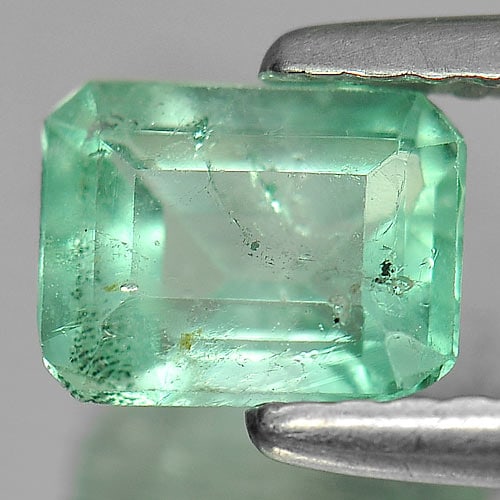 Natural Green Emerald Gemstones 0.72 Ct. Octagon Shape 6.3 x 5 Mm.: Product ID: 802401112 Product Name: Natural Emerald Weight: 0.72 CT. Size: 6.3 x 5 x 3.7 MM. Shape: Octagon Color: Green Clarity:SI Luster: Good Gems Origin: Columbia Treatment: Unheated Crystal Struc