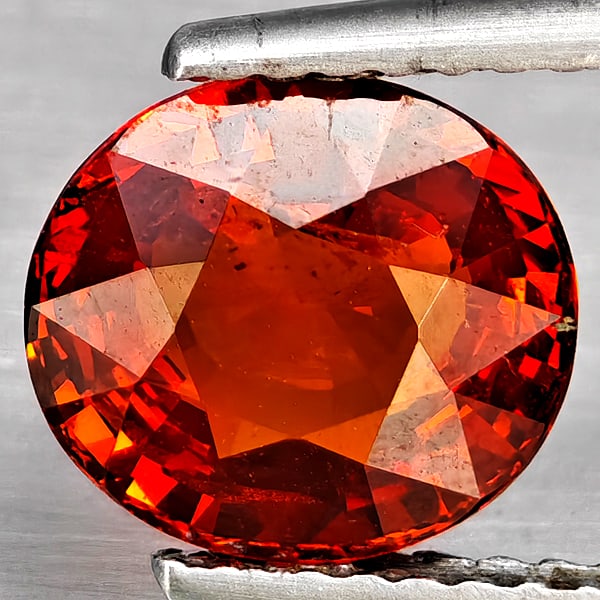 Natural Orangish Red Spessartine Garnet Gemstones 2.80 Ct. Oval Shape 8.5 x 7.7 Mm (1 of 3)