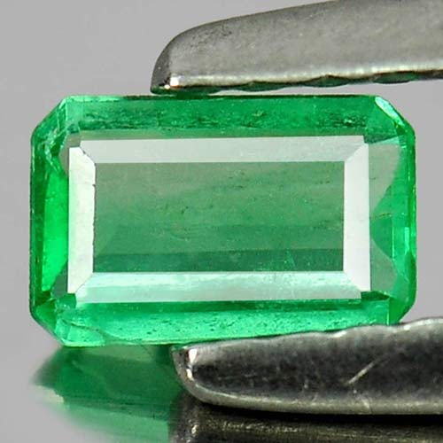 Natural Green Emerald Gemstones 0.21 Ct. Octagon Shape 5.4 x 3.5 Mm.: Product ID: 802403370 Product Name: Natural Emerald Weight: 0.21 CT. Size: 5.4 x 3.5 x 2 MM. Shape: Octagon Color: Green Clarity:SI Luster: Good Gems Origin: Columbia Treatment: Unheated Crystal Struc