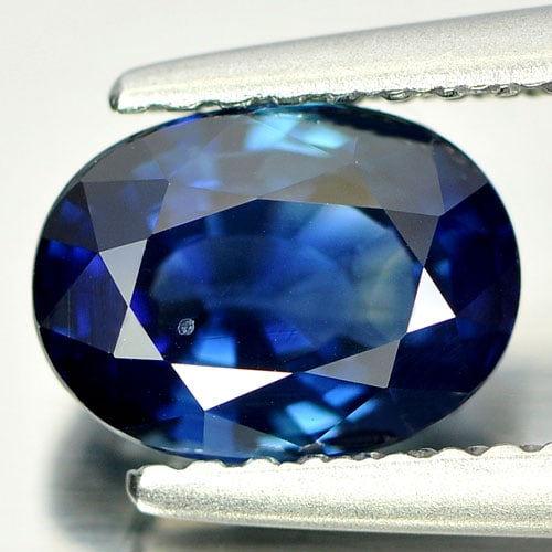 Natural Blue Sapphire Gemstones 1.73 Ct. Oval Shape 7.70 x 5.69 Mm.: Product ID: 806007504 Product Name: Natural Blue Sapphire Weight: 1.73 CT. Size: 7.70 x 5.69 x 4.28 MM. Shape: Oval Color: Blue Clarity:VSI Luster: Good Gems Origin: Madagascar Treatment: Heated Cryst